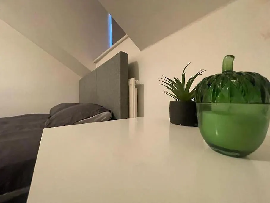 Old Listing Headingley Leeds Apartment Leeds  United Kingdom