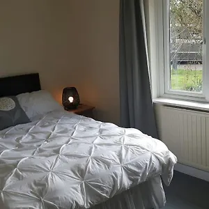 https://a-quiet-self-contained-flat-close-to-exeter.exeterhotels.net