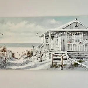 https://the-coastal-escape.tophotelsbath.com