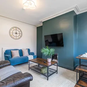 Spacious Two Bed House In Headingley Leeds (West Yorkshire)