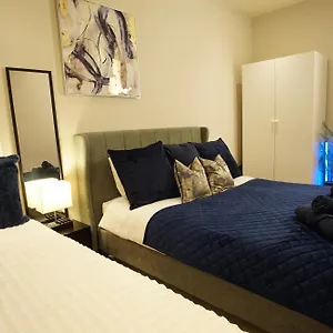 The Jade Emperors - Sleeps 5 - Centre - Flexible Check In - First Direct Arena 7min Walk Leeds (West Yorkshire)